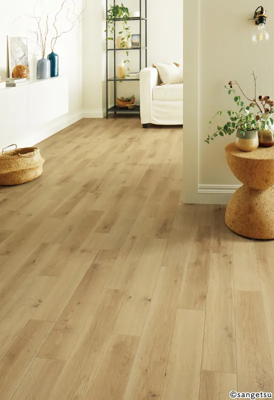 HM12098 – Milky Oak (2024-2027 Home Floor)