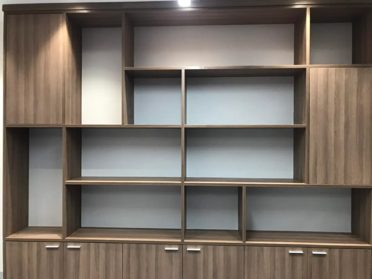 Thi công giấy dán tường Sangetsu và len chân tường Lonseal tại Bình Tân